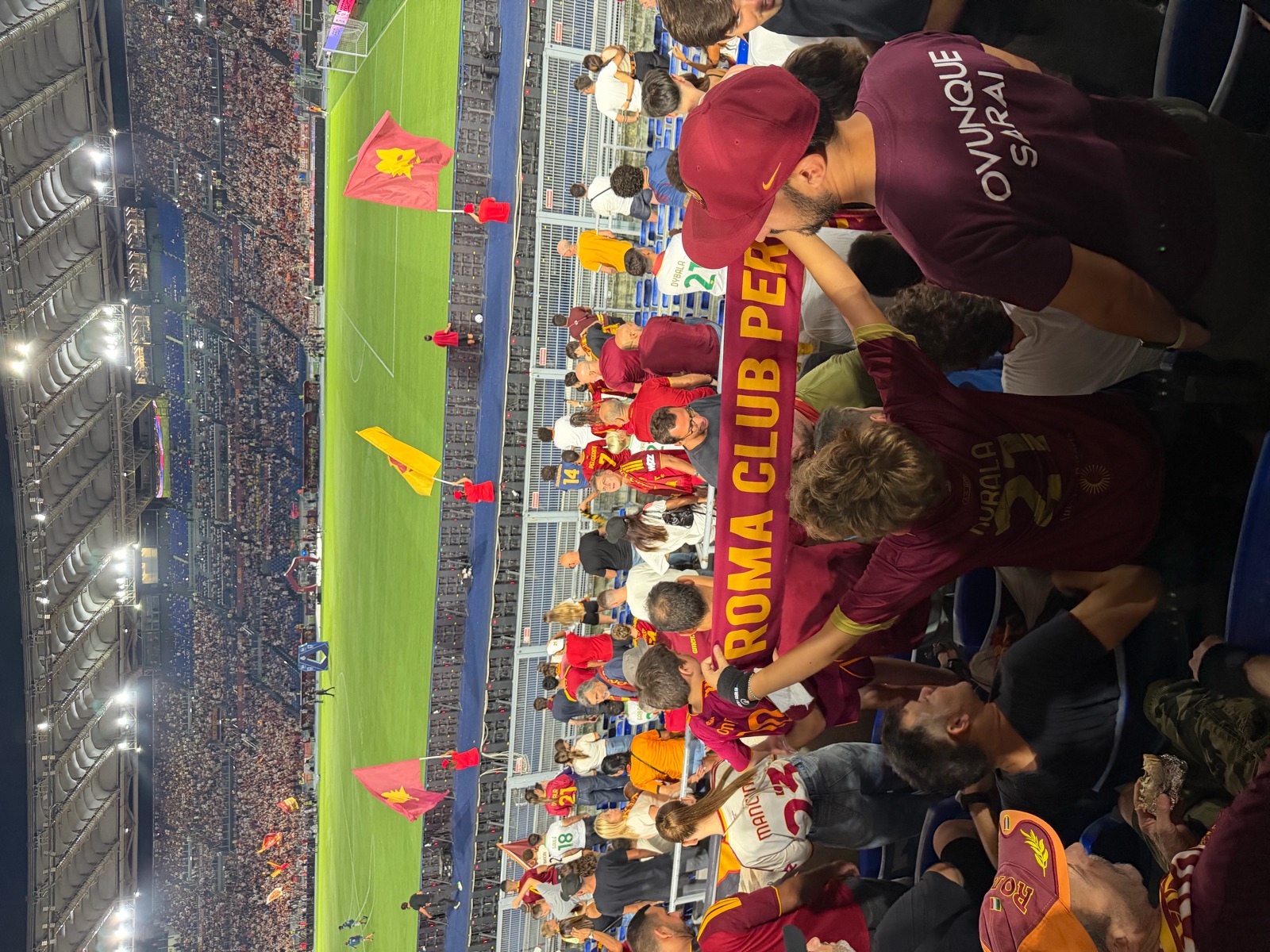 Lo striscione del Roma Club Perugia Alessio Felicino in Tribuna Tevere allo Stadio Olimpico